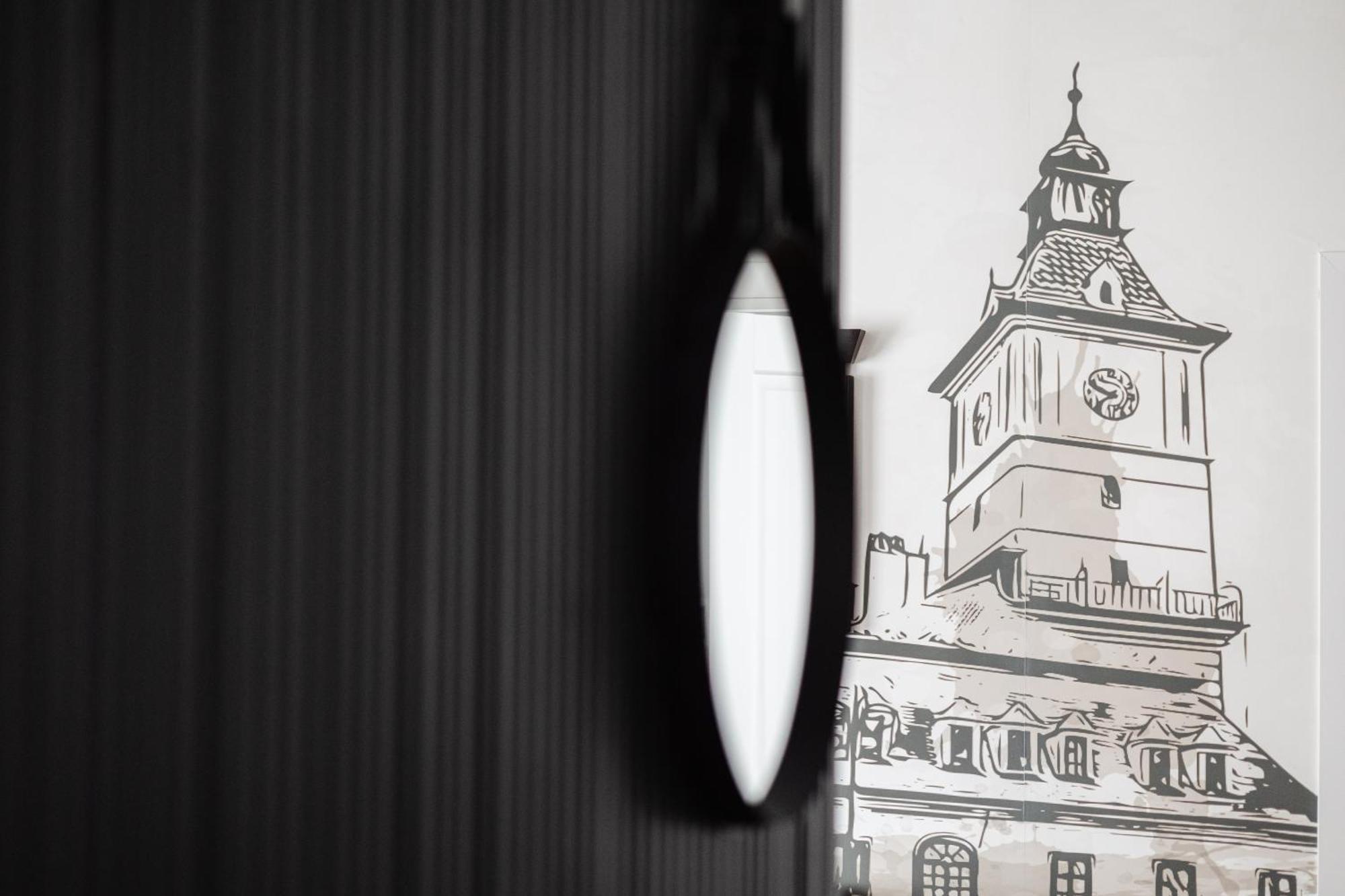 Peak Aparthotel - Old Town - By Cityhost ブラショフ エクステリア 写真